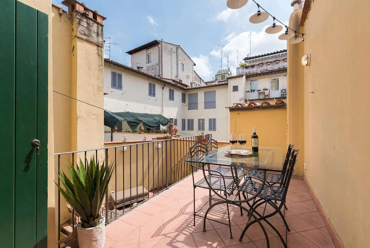 Beautiful Terrace Santo Spirito Floransa 0*,