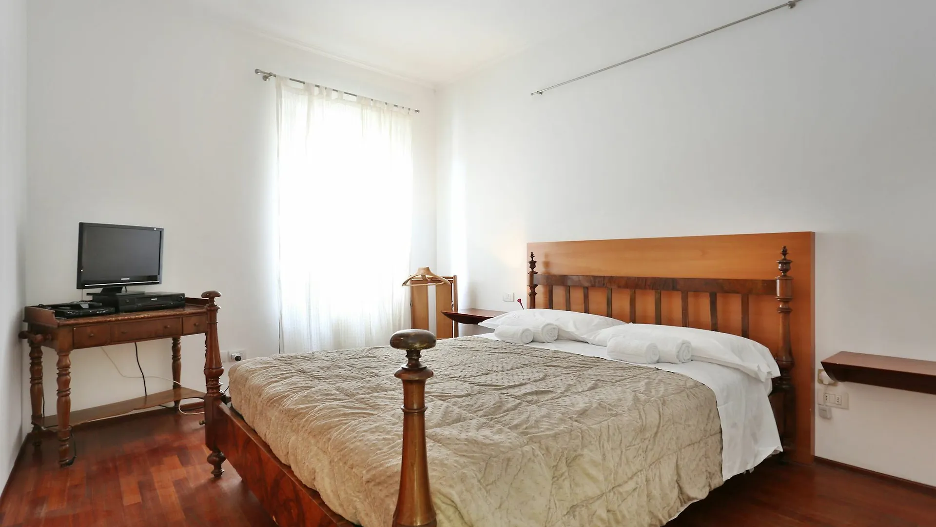 Beautiful Terrace Santo Spirito Floransa Daire